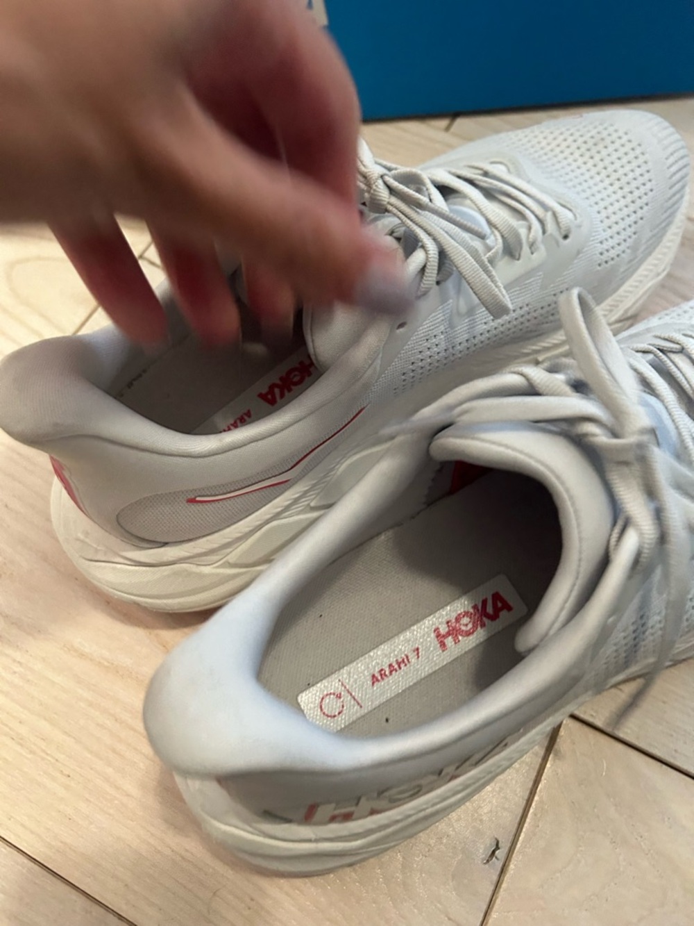 HOKA W AHARI 7 running shoes. - Picture 3 of 16